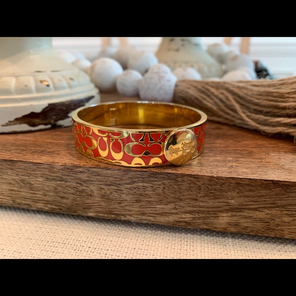 Coach signature C bangle